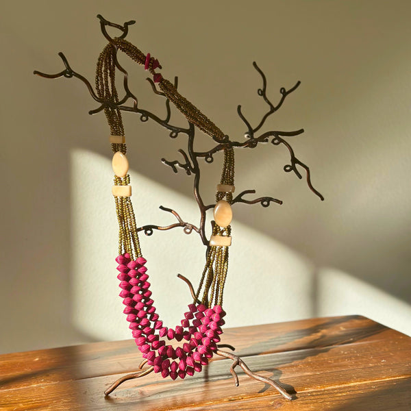 THE VIDA NECKLACE, RUNWAY TREND The Hip Hat