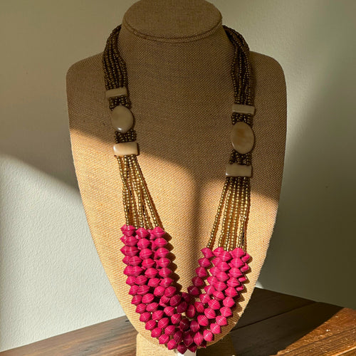 THE VIDA NECKLACE, RUNWAY TREND The Hip Hat