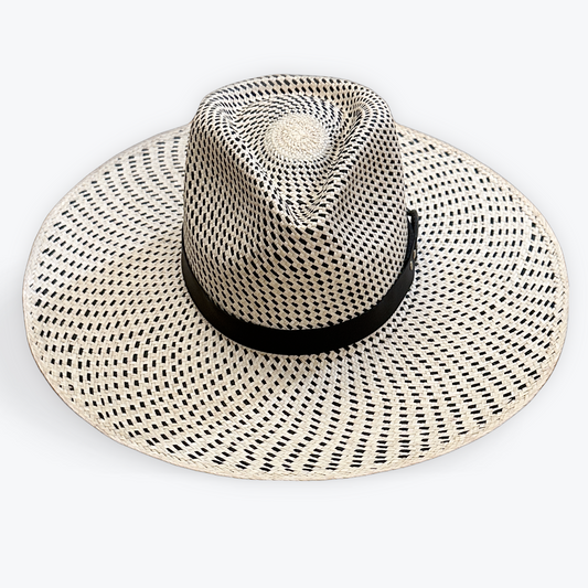 Sustainable and handmade straw hats for men and women