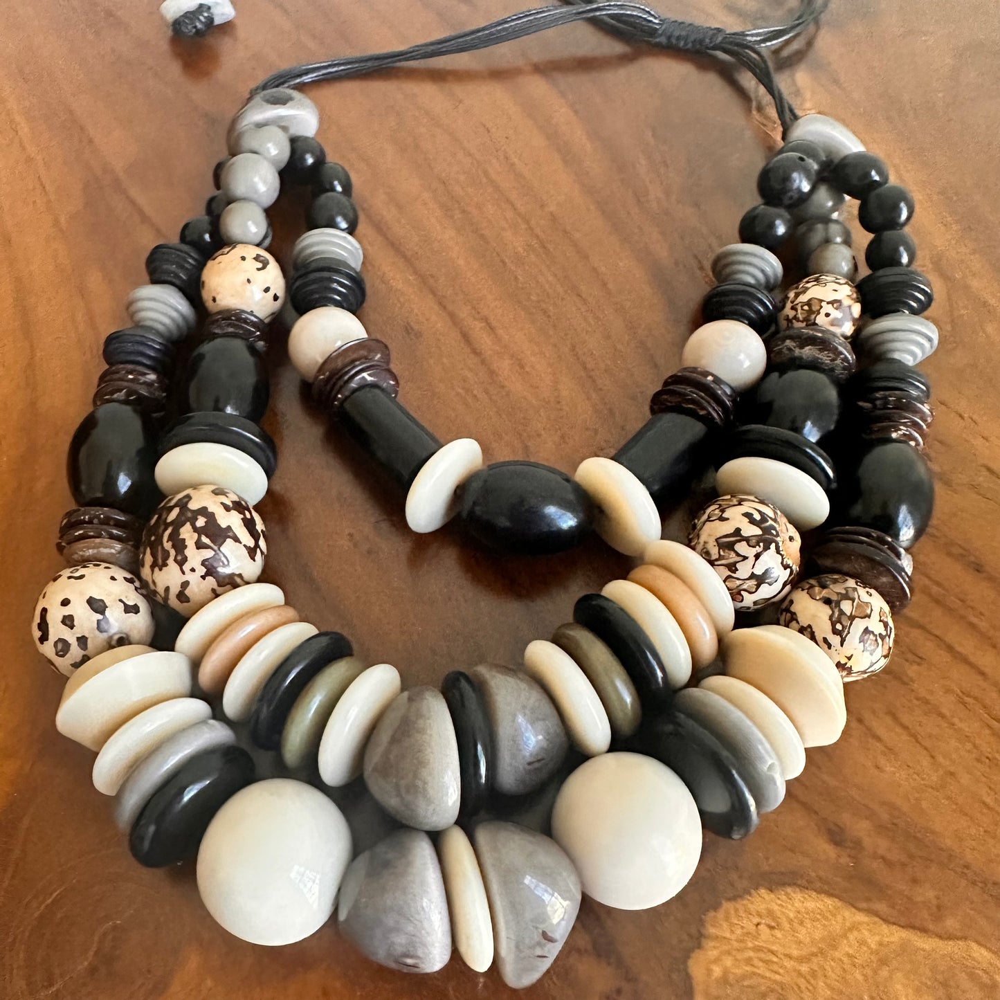 Chunky Layer Tagua Nut Necklace - The Hip Hat 