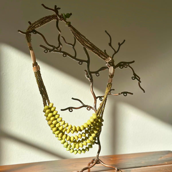 THE VIDA NECKLACE, RUNWAY TREND The Hip Hat