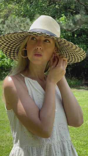 HOUNDSTOOTH LARGE BRIM TOQUILLA STRAW HAT